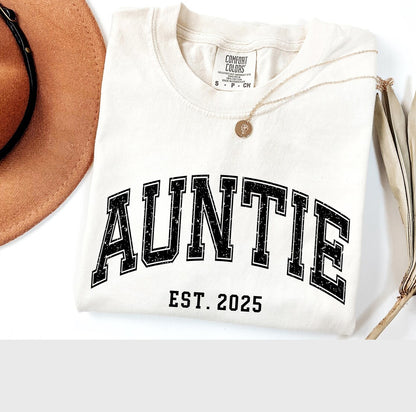 Aunt/Auntie Varsity Crew W/names on sleeve